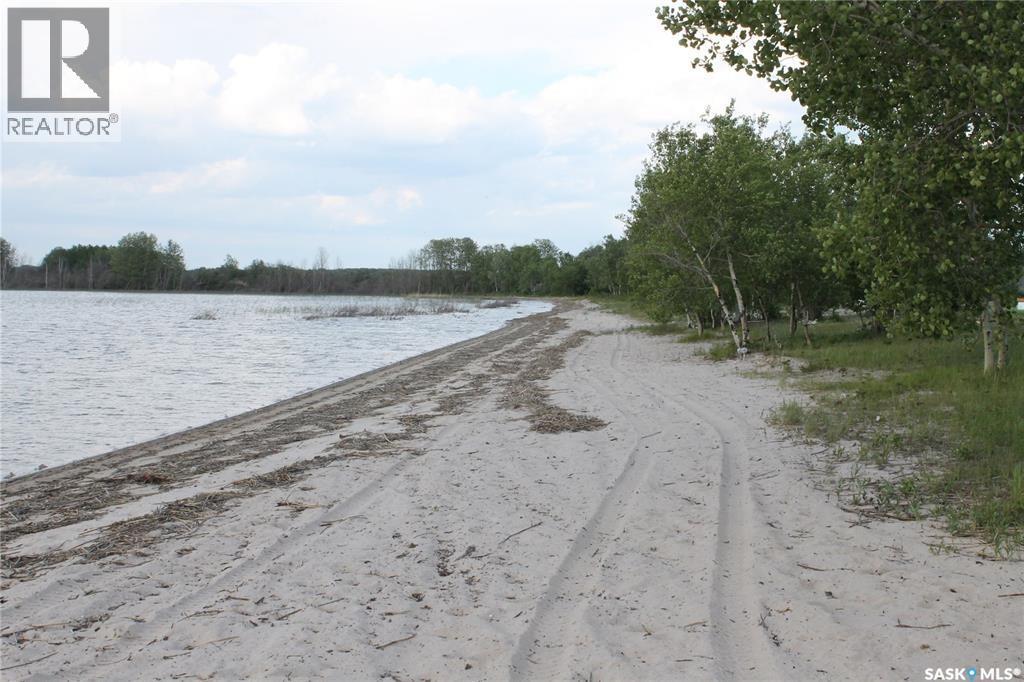 Beachfront Lot Delaronde Lake, Delaronde Lake, Saskatchewan  S0J 0E0 - Photo 3 - SK021511