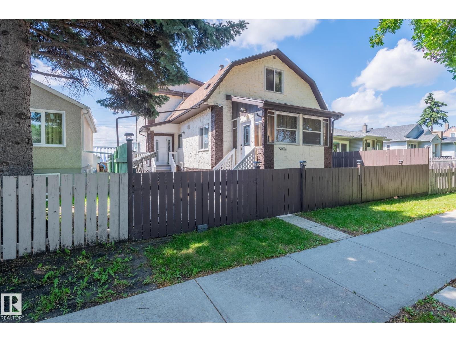 11916 71 St NW, Edmonton, Alberta  T5B 1W7 - Photo 2 - E4499726