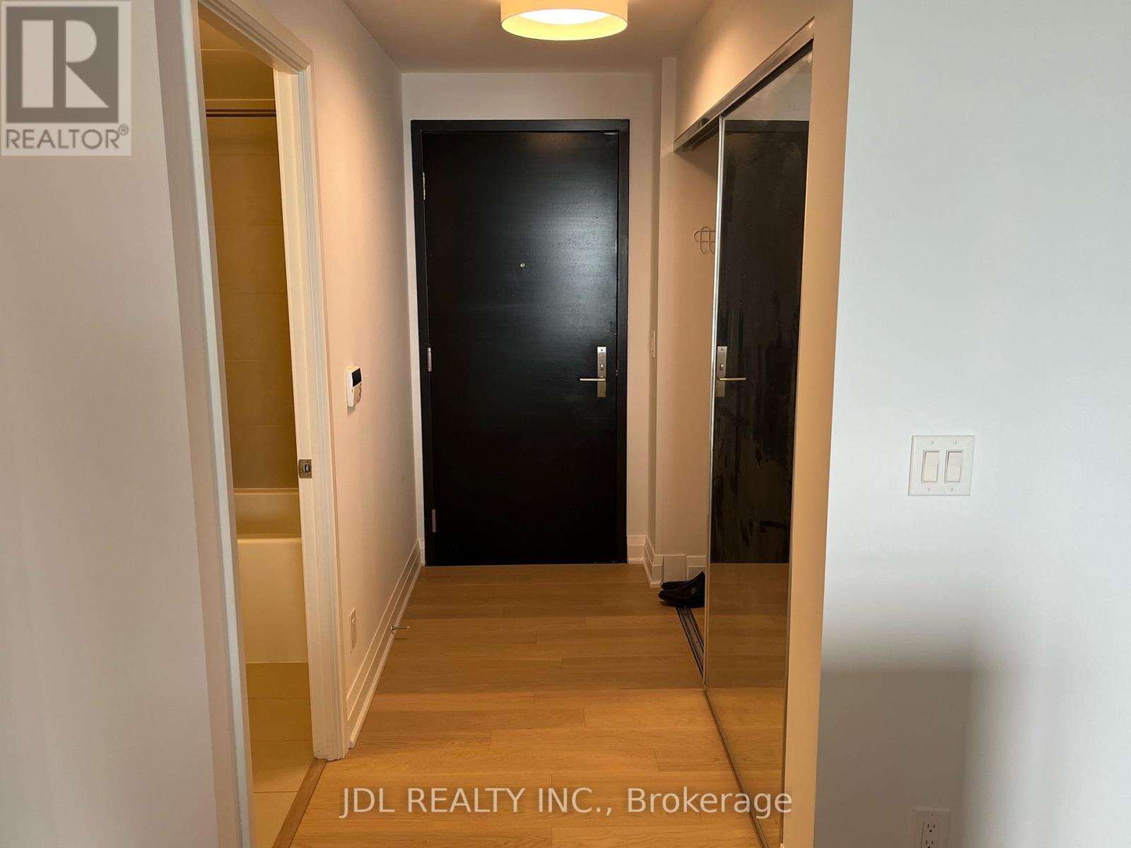 3409 - 1080 Bay Street, Toronto, Ontario  M5S 0A5 - Photo 2 - C13581400