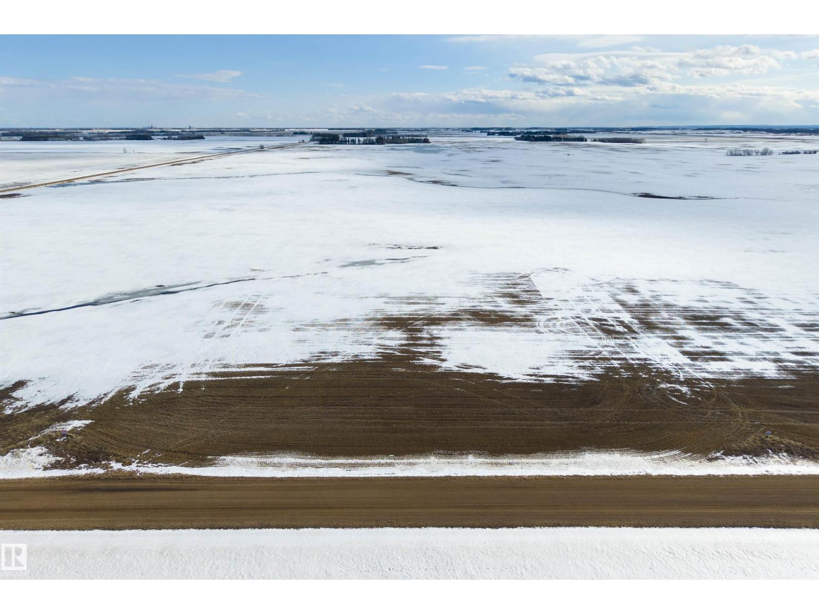Rge Rd 261 Twp Rd 570, Rural Sturgeon County, Alberta  T8R 1P5 - Photo 2 - E4499727