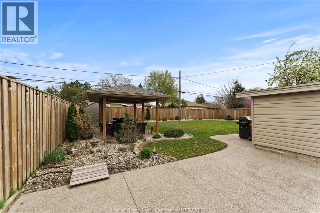 2563 Meldrum, Windsor, Ontario N8W 4E9 - Photo 31 - 26015441