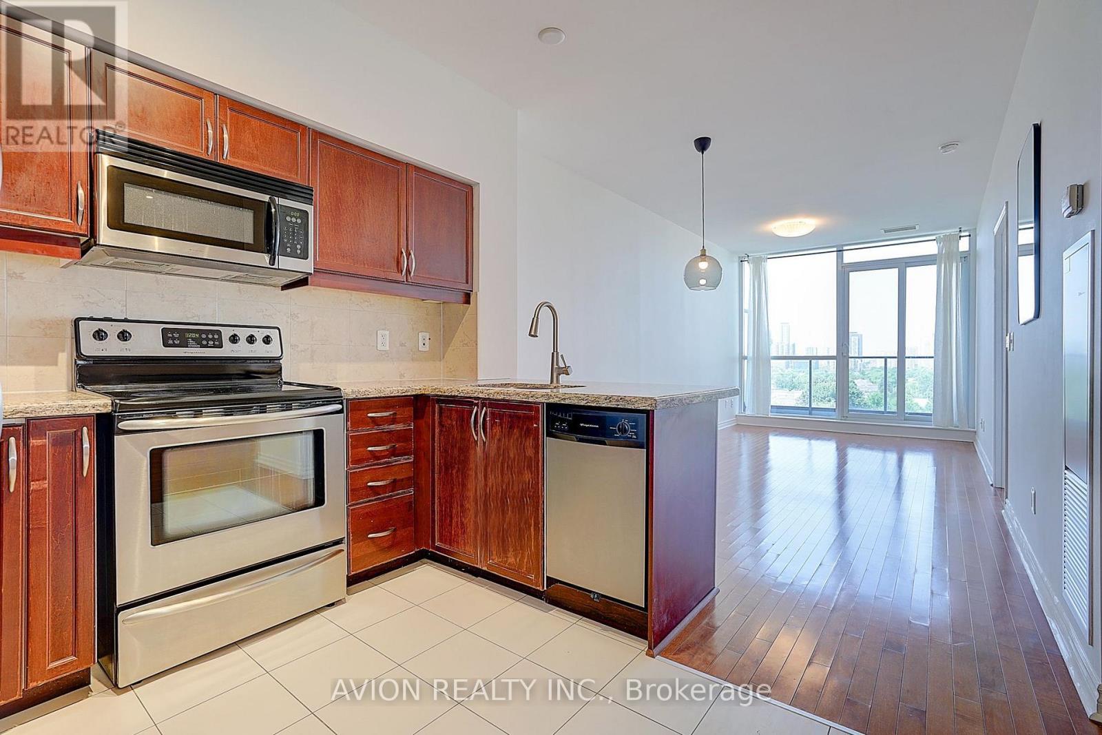 808 - 2885 Bayview Avenue, Toronto, Ontario M2K 0A3 - Photo 2 - C13581438