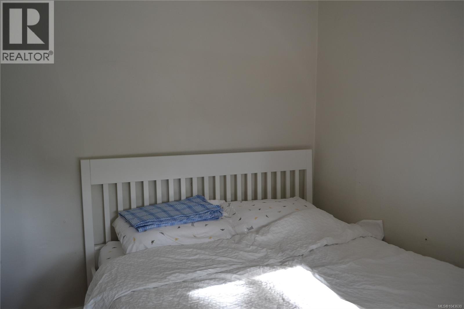 2857 Shelbourne St, Victoria, British Columbia V8N 6K4 - Photo 11 - 1043630