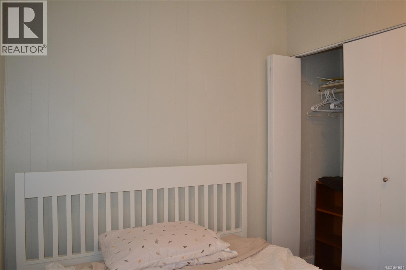 2857 Shelbourne St, Victoria, British Columbia V8N 6K4 - Photo 13 - 1043630
