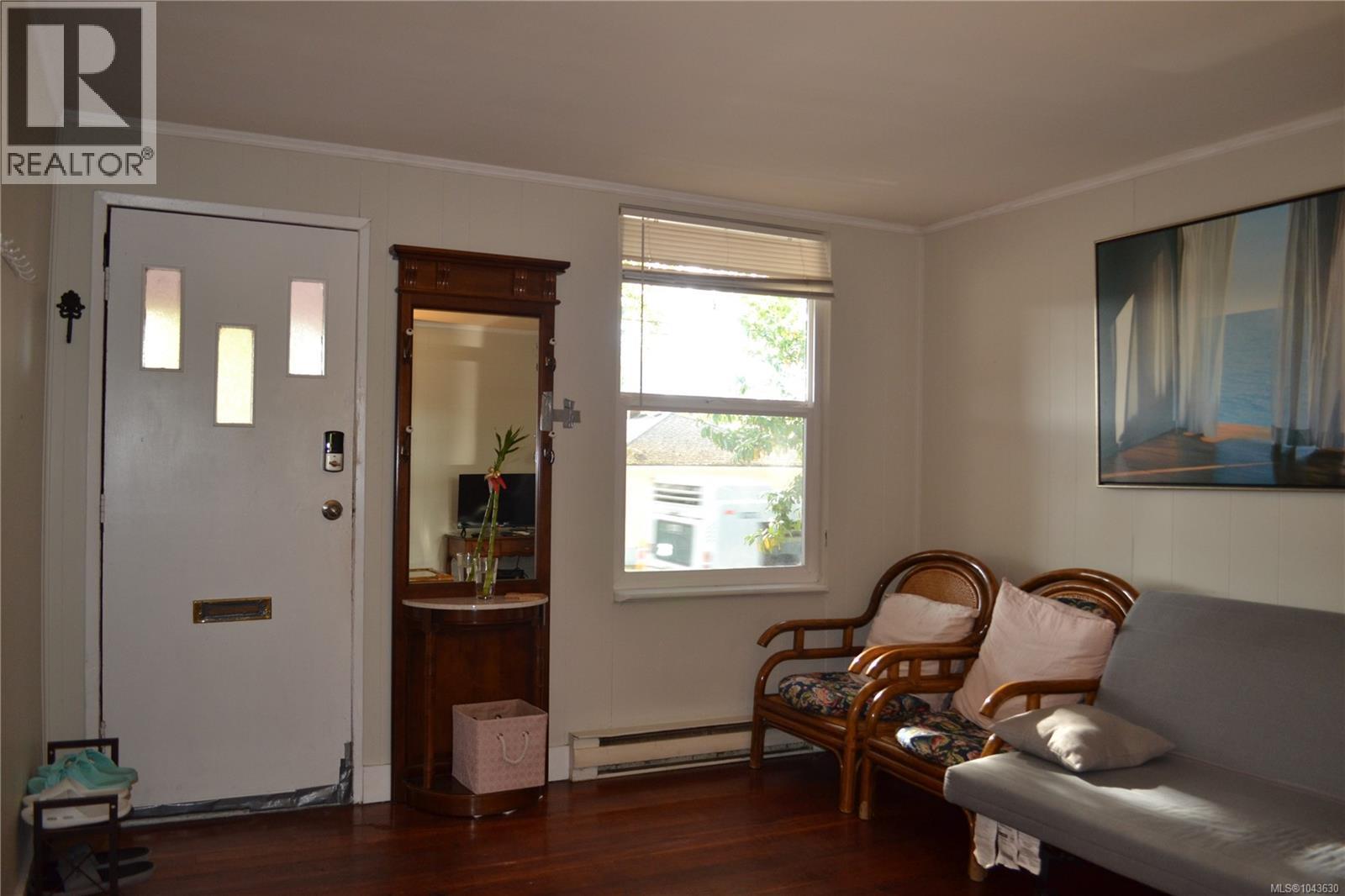 2857 Shelbourne St, Victoria, British Columbia V8N 6K4 - Photo 8 - 1043630