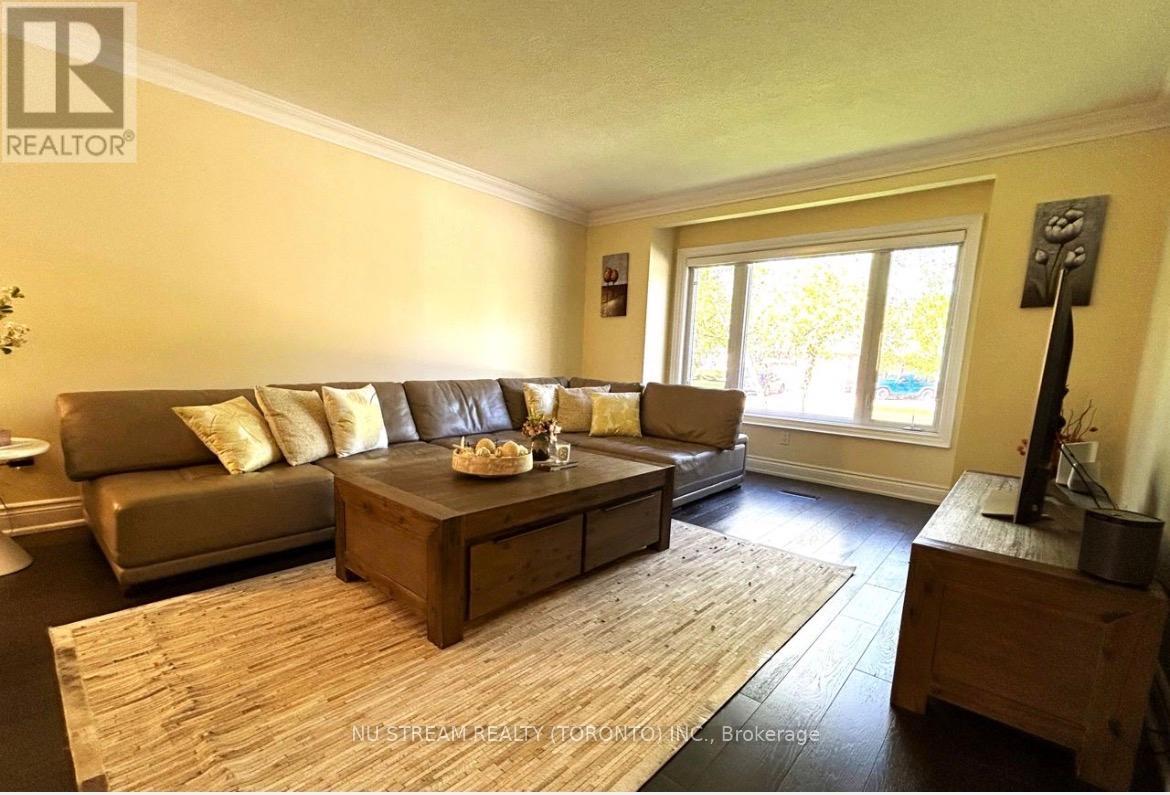 31 Ashfield Drive, Richmond Hill, Ontario L4E 2L6 - Photo 17 - N13581482