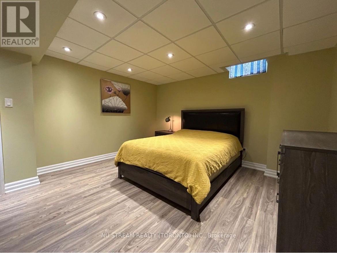 31 Ashfield Drive, Richmond Hill, Ontario L4E 2L6 - Photo 39 - N13581482