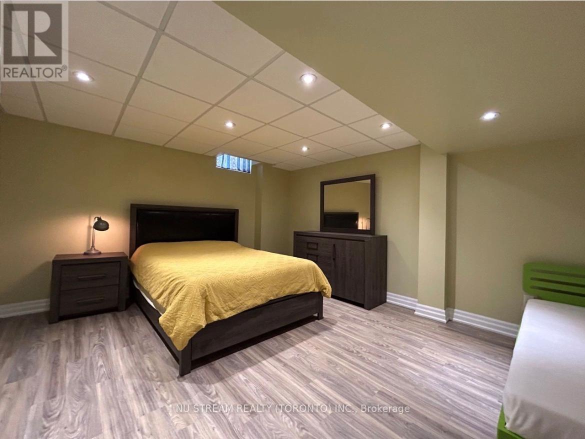 31 Ashfield Drive, Richmond Hill, Ontario L4E 2L6 - Photo 40 - N13581482