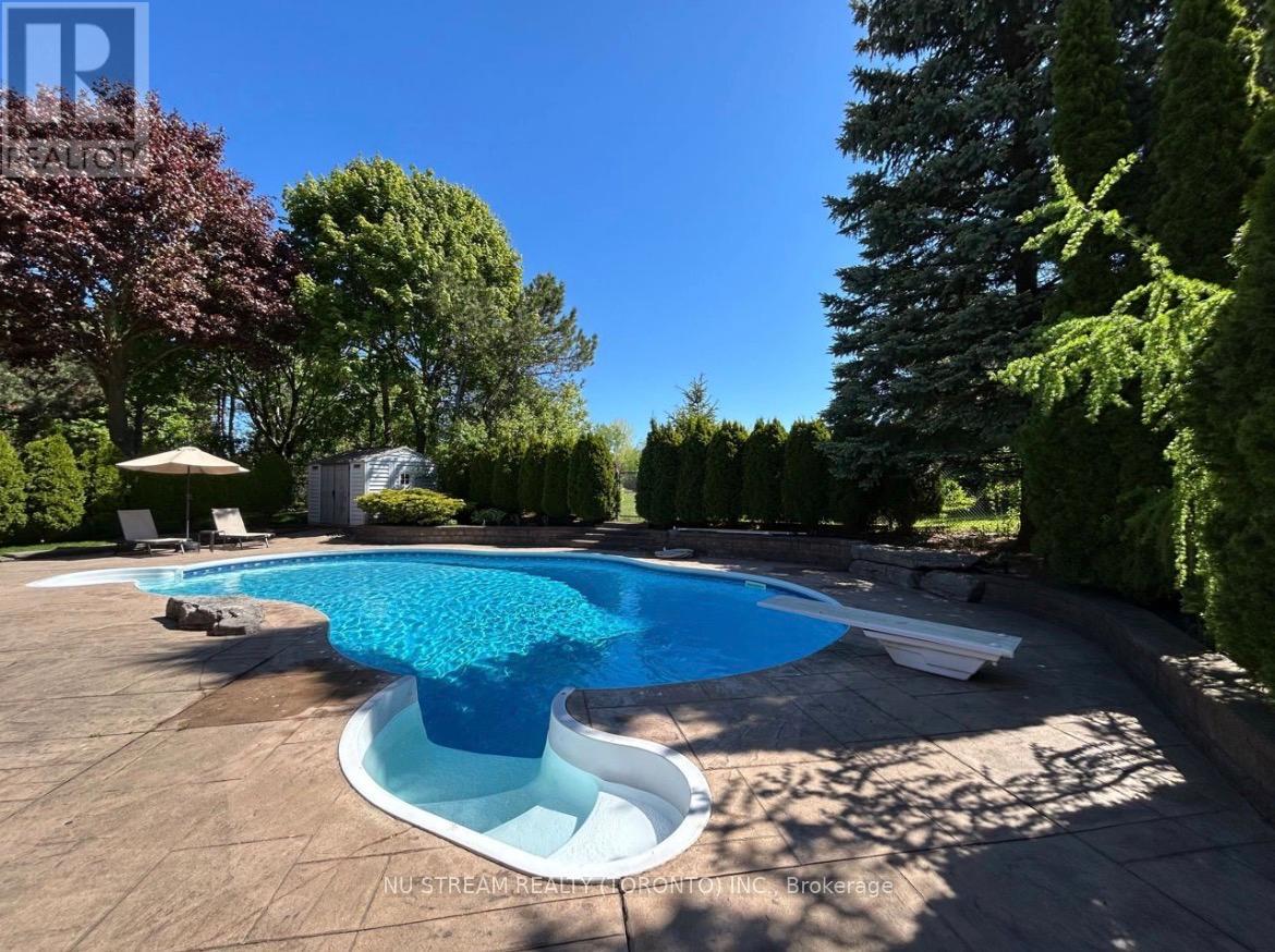 31 Ashfield Drive, Richmond Hill, Ontario L4E 2L6 - Photo 46 - N13581482