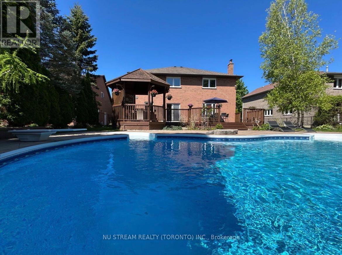 31 Ashfield Drive, Richmond Hill, Ontario L4E 2L6 - Photo 49 - N13581482