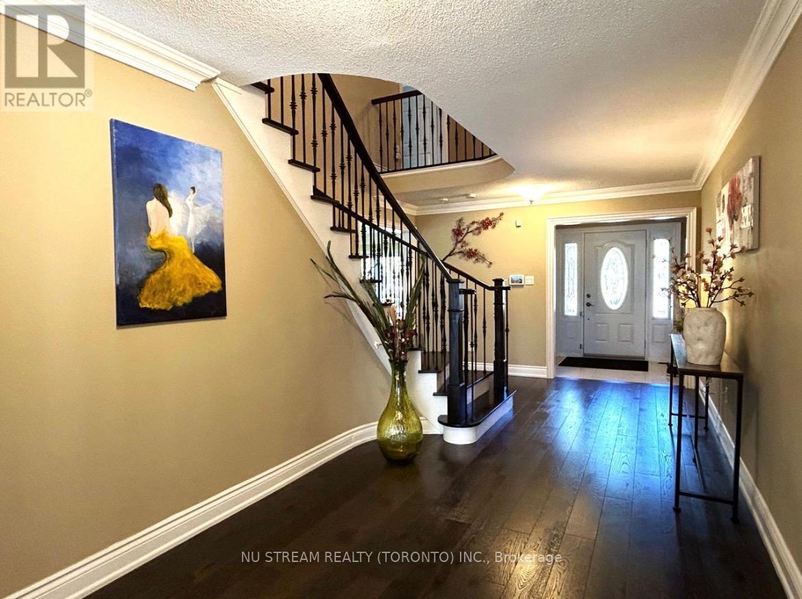 31 Ashfield Drive, Richmond Hill, Ontario L4E 2L6 - Photo 7 - N13581482