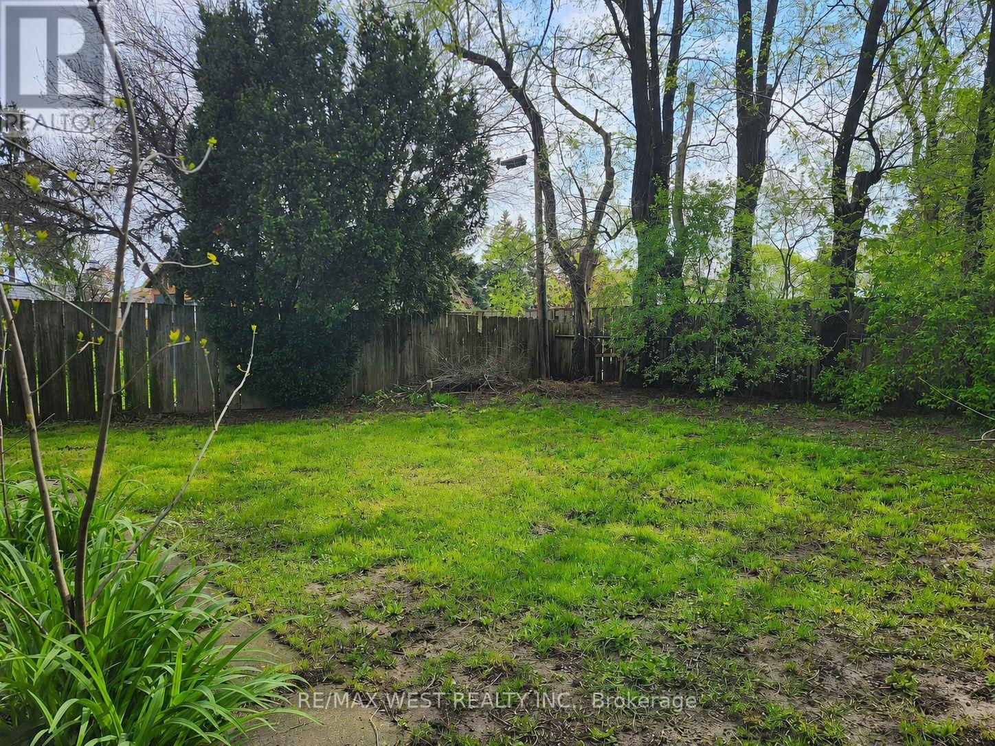 Bsmt - 53 Shadyside Avenue, Hamilton, Ontario L8V 3E2 - Photo 12 - X13581452