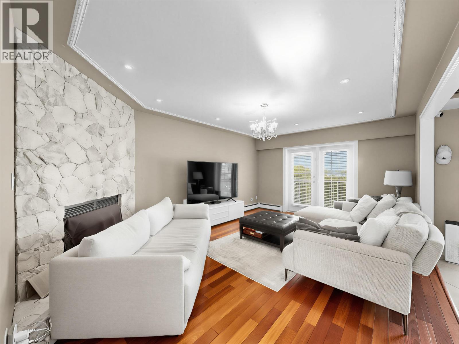 6332 Brooks Street, Vancouver, British Columbia V5S 3J4 - Photo 4 - R3145456
