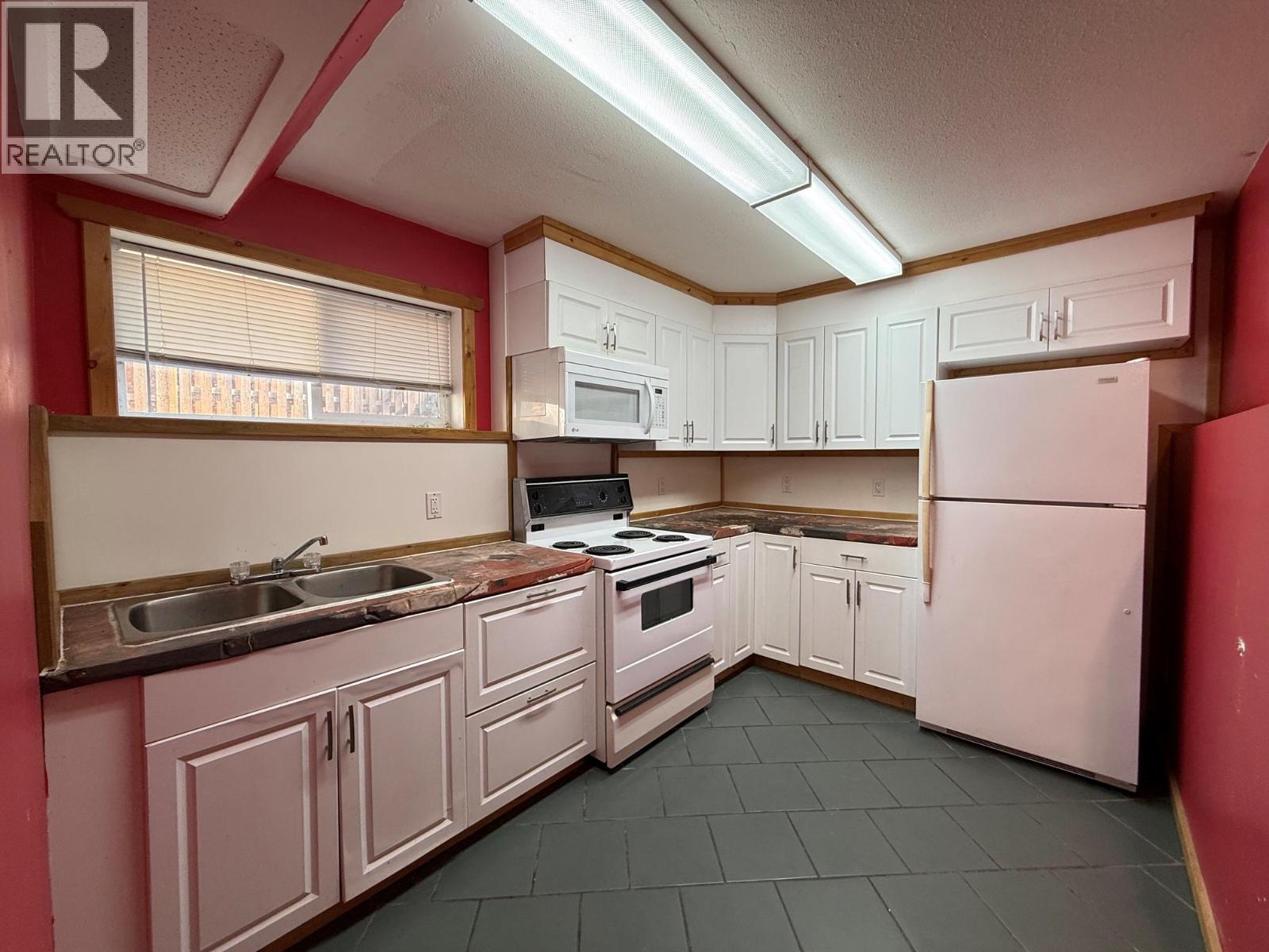 4385 Mountain Road, Barriere, British Columbia V0E 1E0 - Photo 20 - 10382908