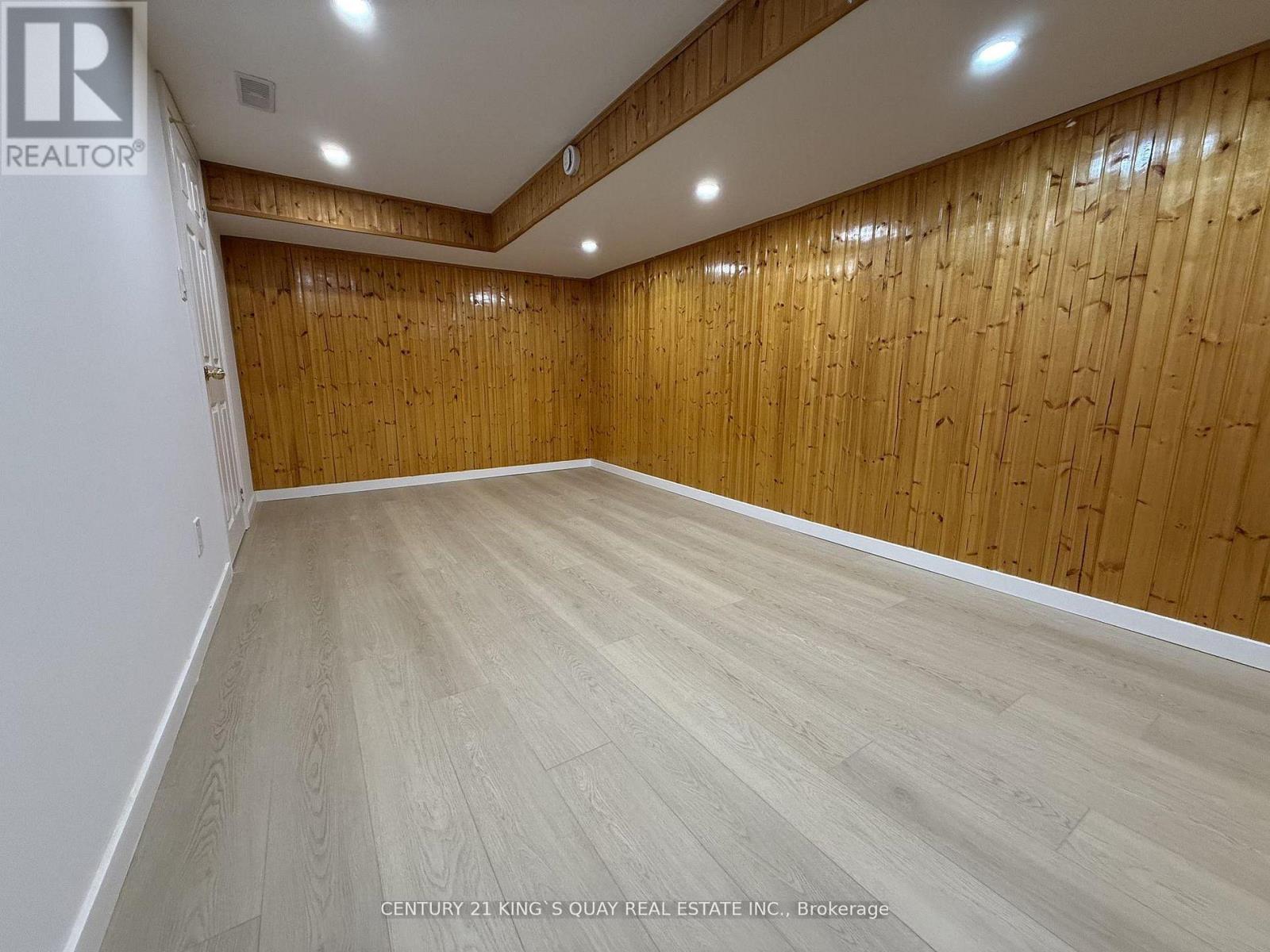 Ll - 357 Taylor Mills Drive N, Richmond Hill, Ontario  L4C 2T8 - Photo 5 - N13581522