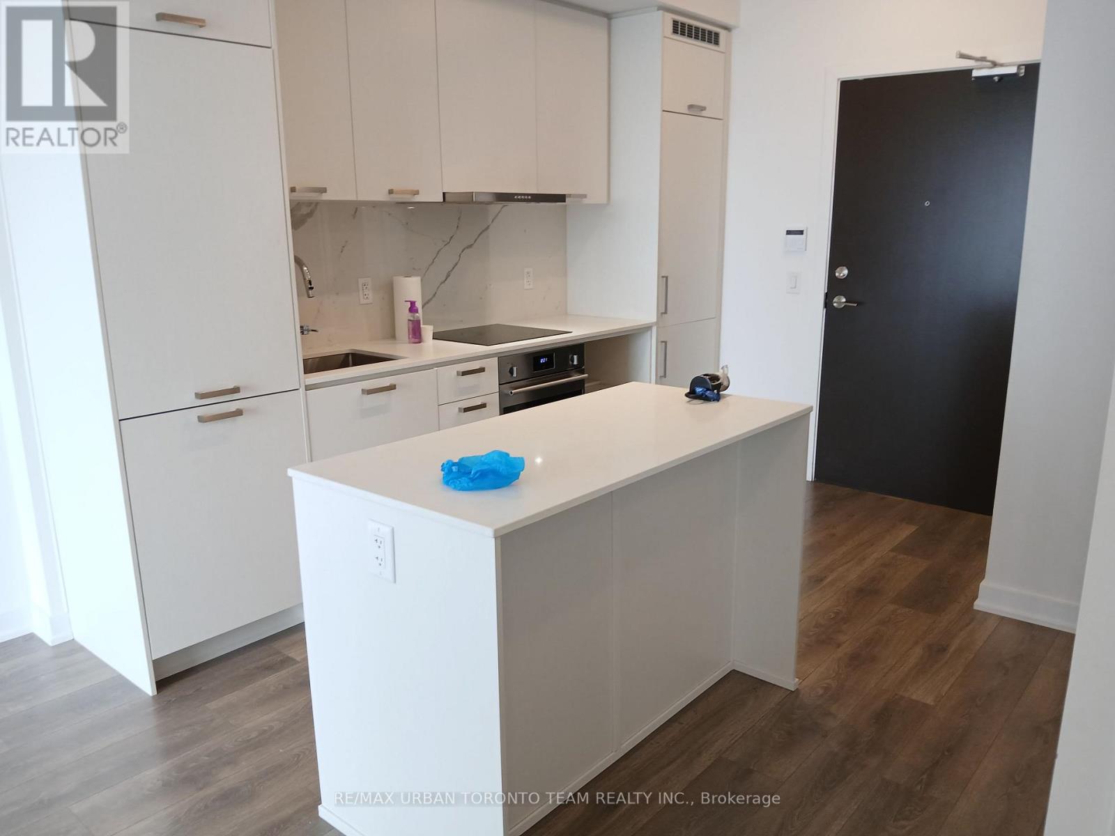 1805 - 38 Honeycrisp Crescent, Vaughan, Ontario  L4K 0M7 - Photo 5 - N13581554