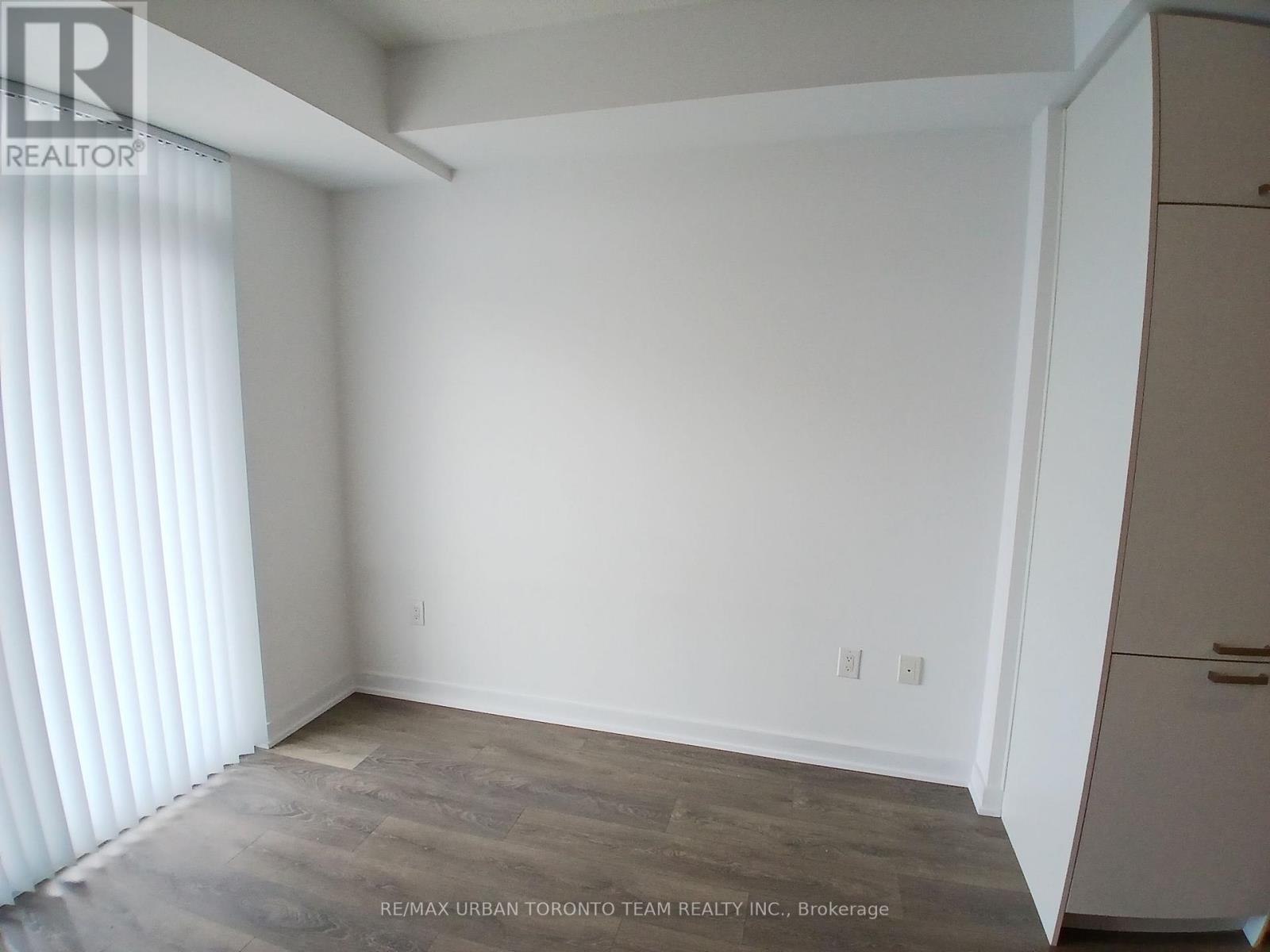 1805 - 38 Honeycrisp Crescent, Vaughan, Ontario  L4K 0M7 - Photo 6 - N13581554