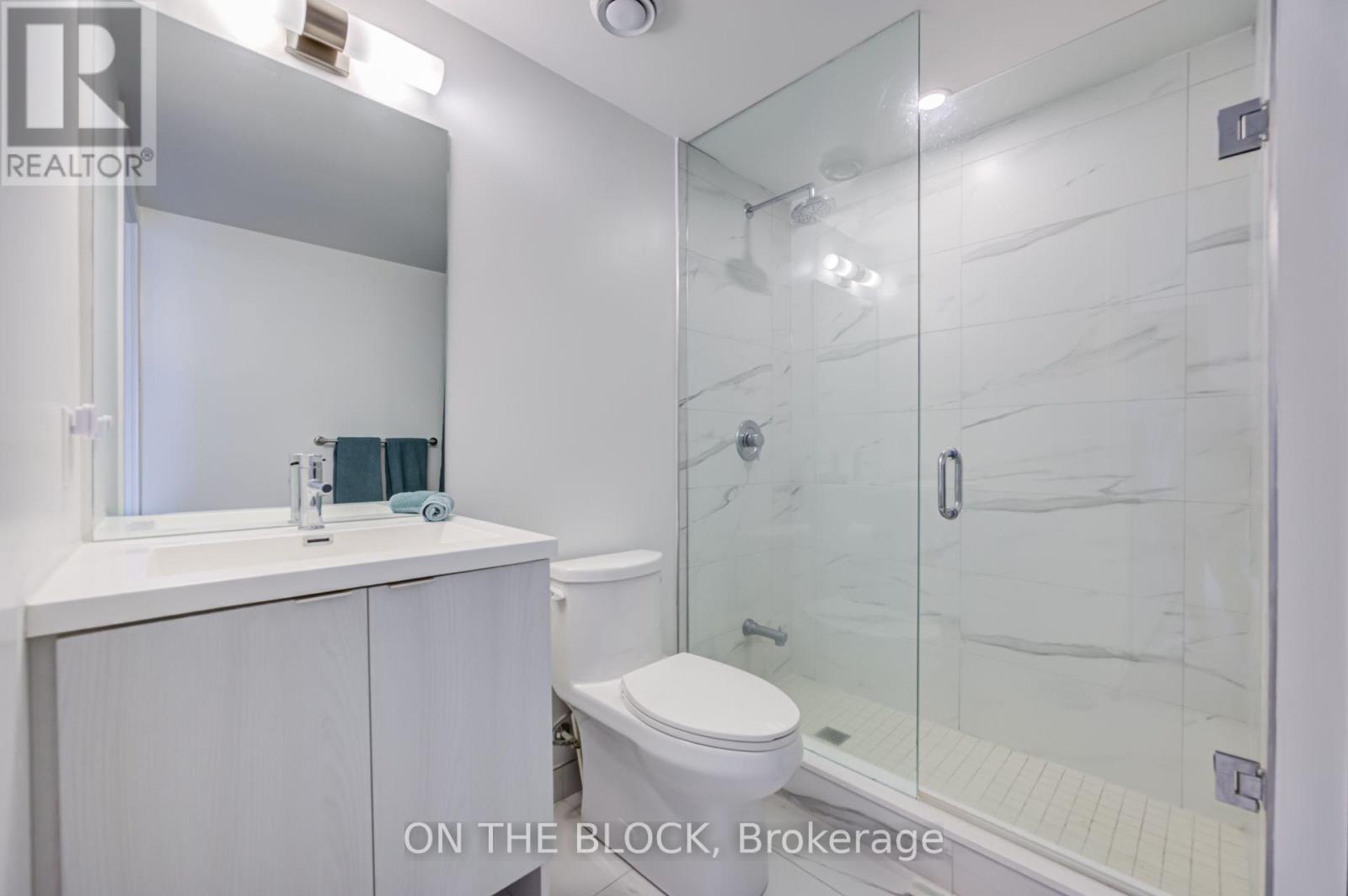 2801 - 138 Downes Street, Toronto, Ontario  M5E 0E4 - Photo 8 - C13571854
