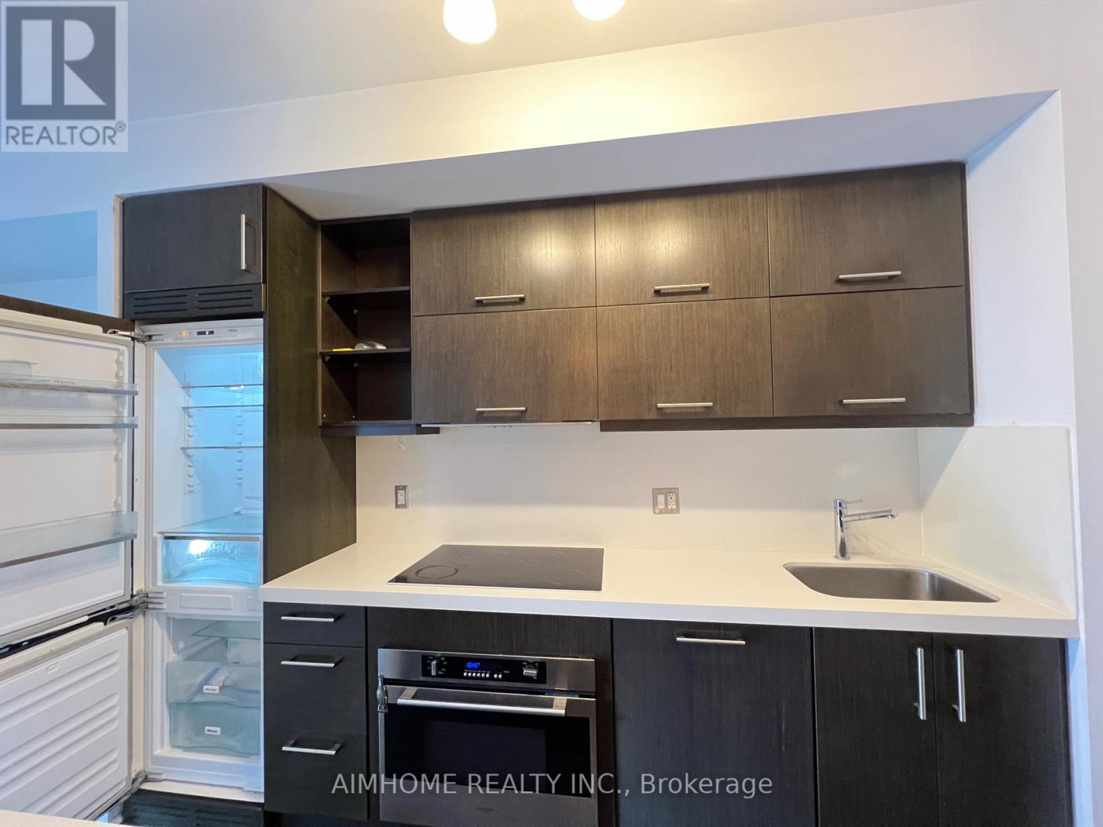 1403 - 1080 BAY STREET