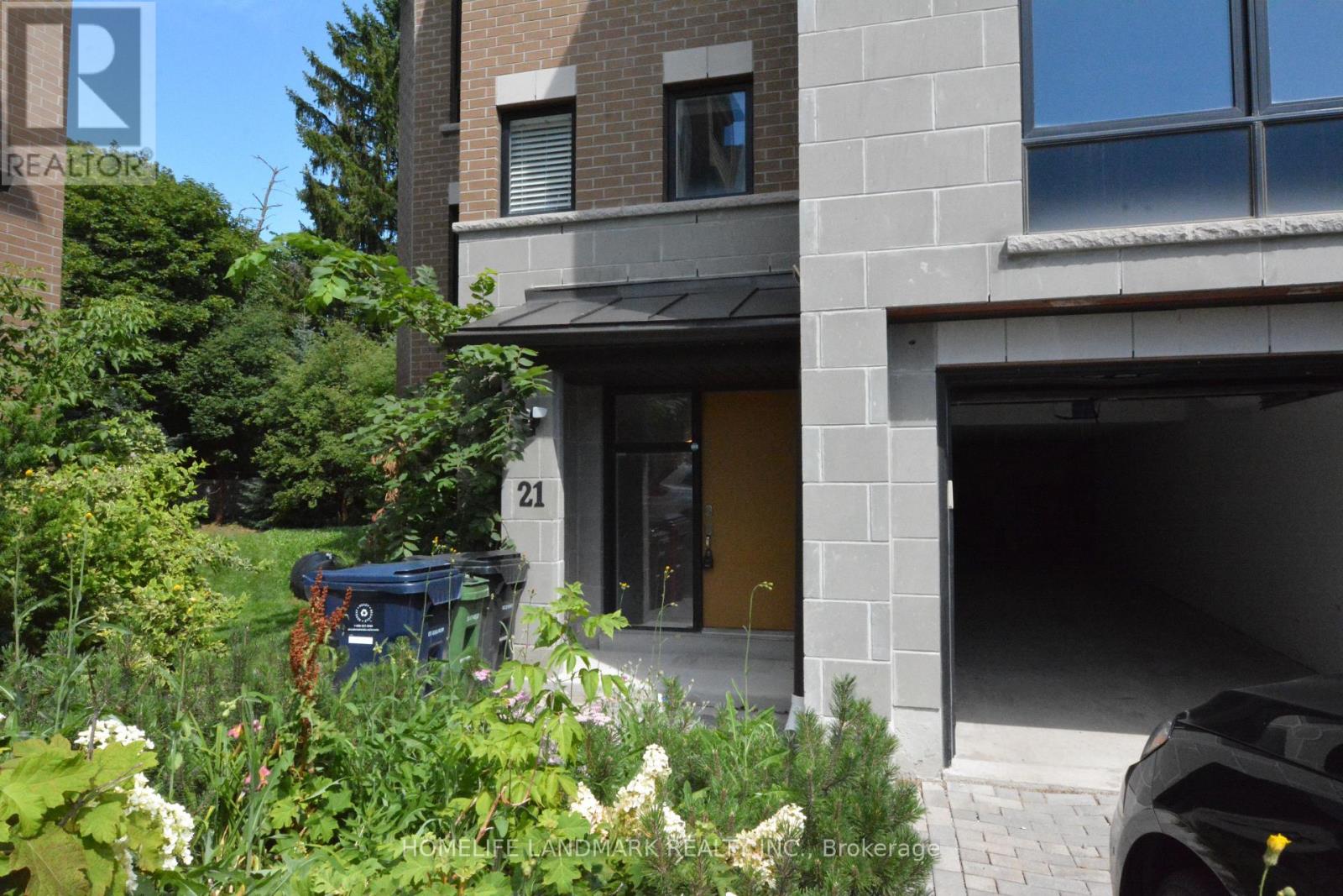 21 Kenneth Wood Crescent, Toronto, Ontario M2N 0K3 - Photo 2 - C13552522