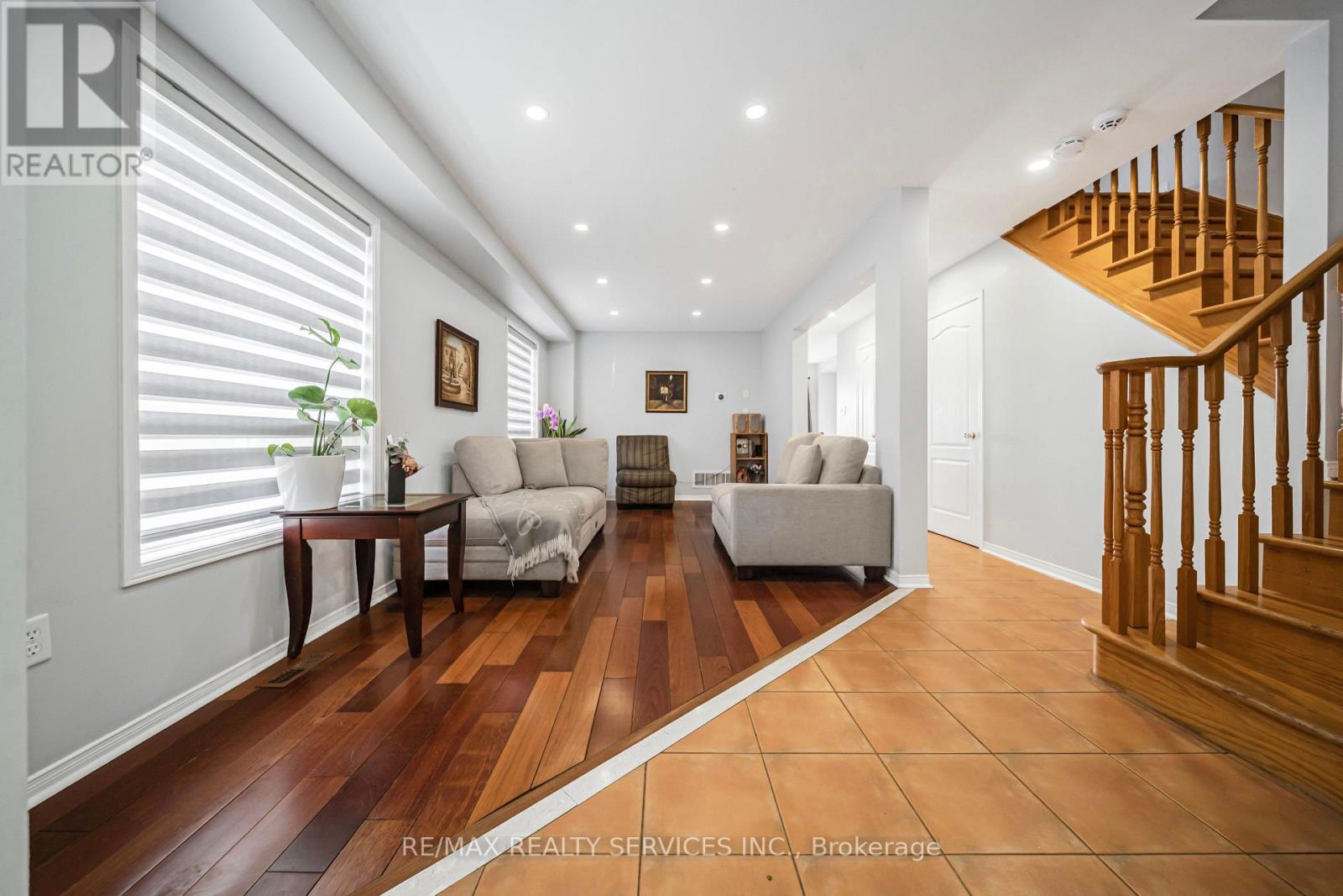 81 Roadmaster Lane, Brampton, Ontario L7A 3A8 - Photo 6 - W13520916
