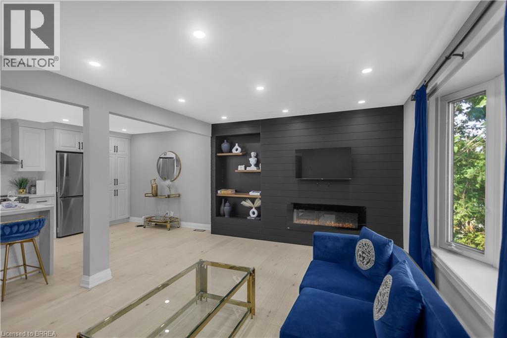 19 Broad Street, Brantford, Ontario  N3R 7E1 - Photo 6 - 40848181