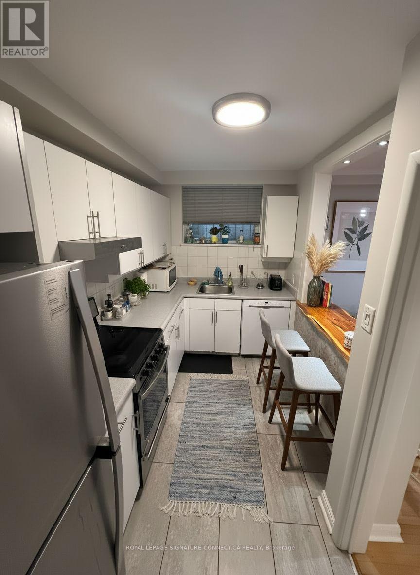 Lower - 185 Silver Birch Avenue, Toronto, Ontario  M4E 3L3 - Photo 5 - E13581610