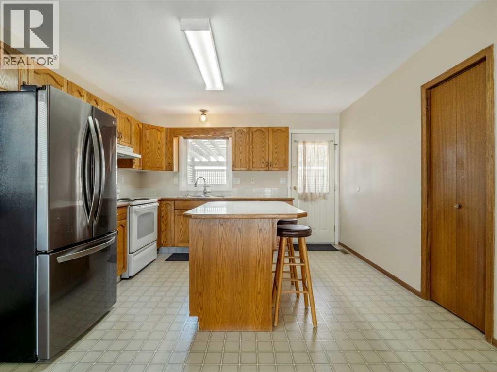122 Spruce Drive, Coalhurst, Alberta  t0l 0v0 - Photo 6 - A2330311