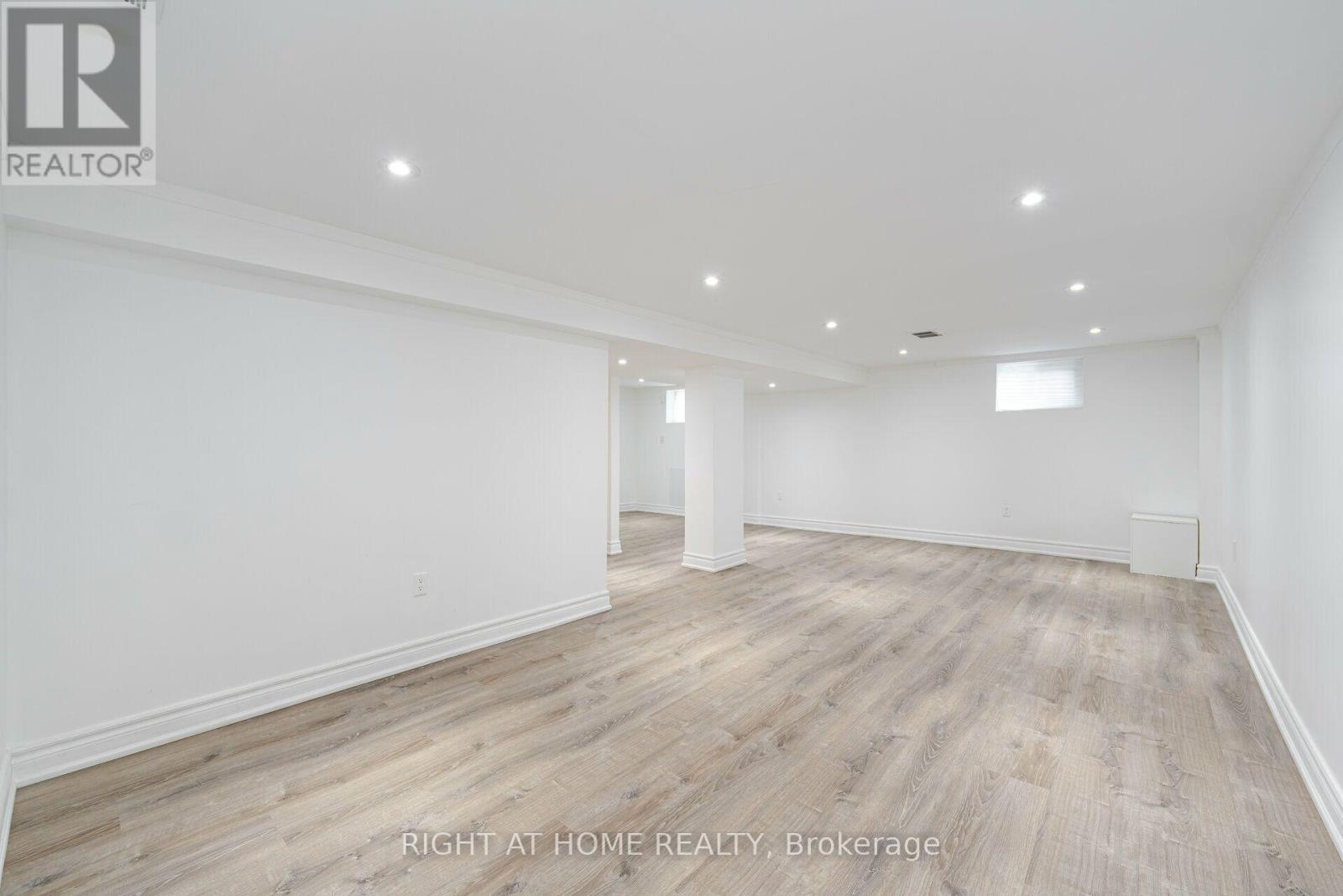 154 Martin Grove Road, Toronto, Ontario  M9B 4K9 - Photo 27 - W13581618