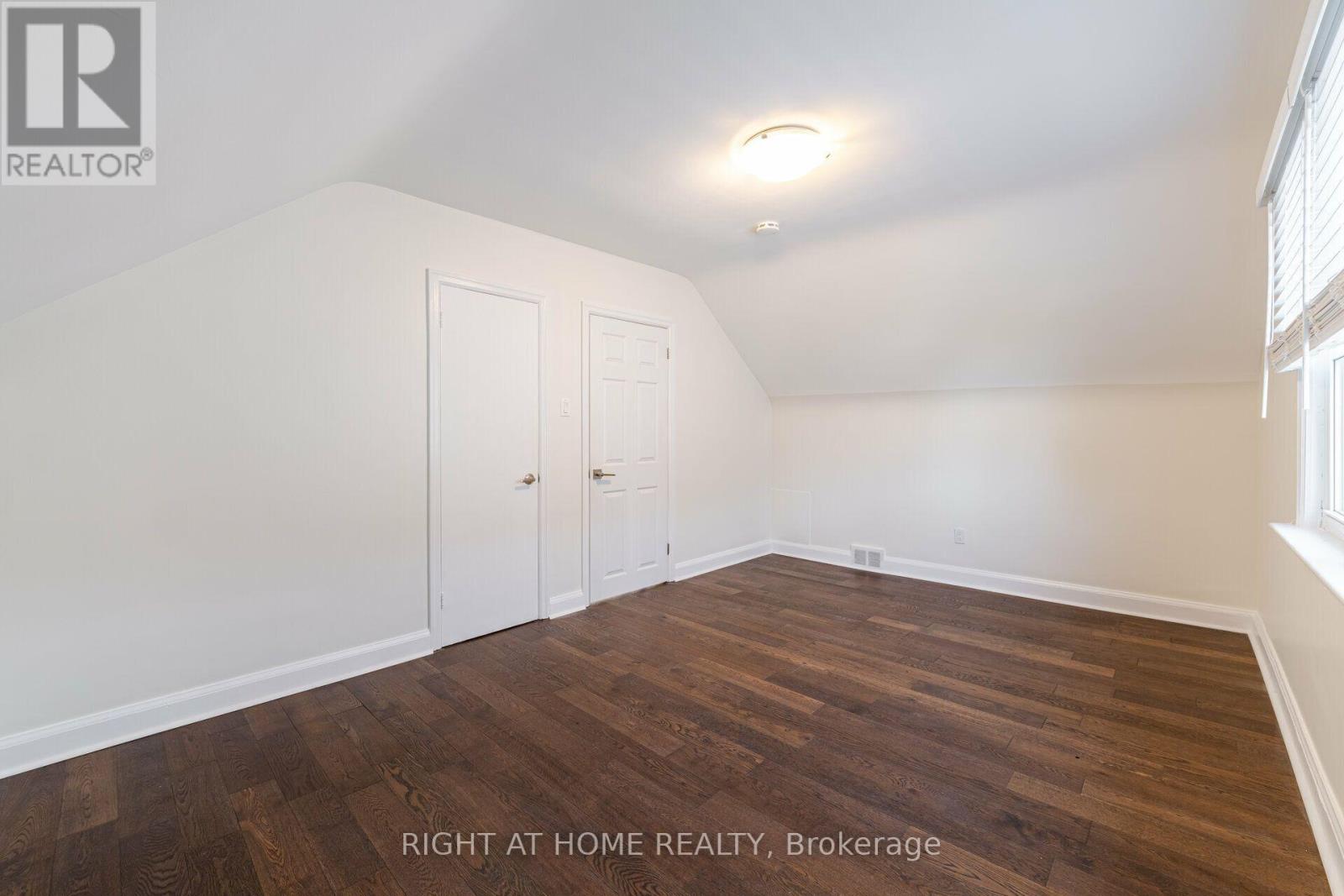 154 Martin Grove Road, Toronto, Ontario  M9B 4K9 - Photo 21 - W13581618