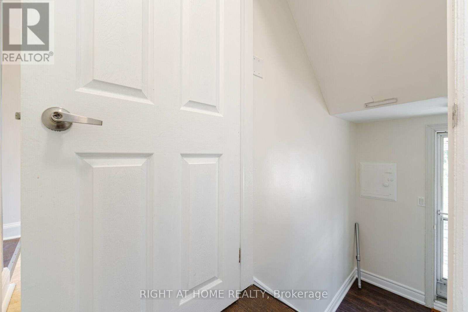 154 Martin Grove Road, Toronto, Ontario  M9B 4K9 - Photo 25 - W13581618