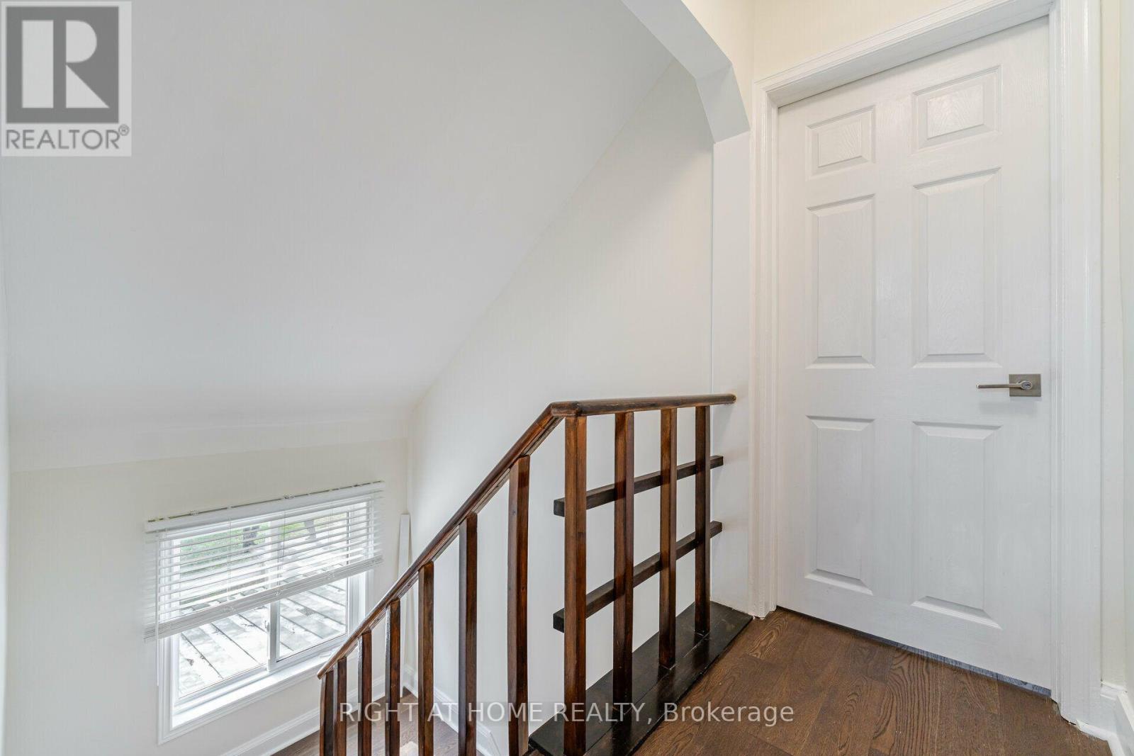 154 Martin Grove Road, Toronto, Ontario  M9B 4K9 - Photo 19 - W13581618