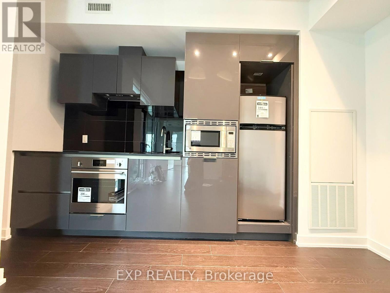1903 - 238 Simcoe Street, Toronto, Ontario  M5T 0E2 - Photo 4 - C13580542