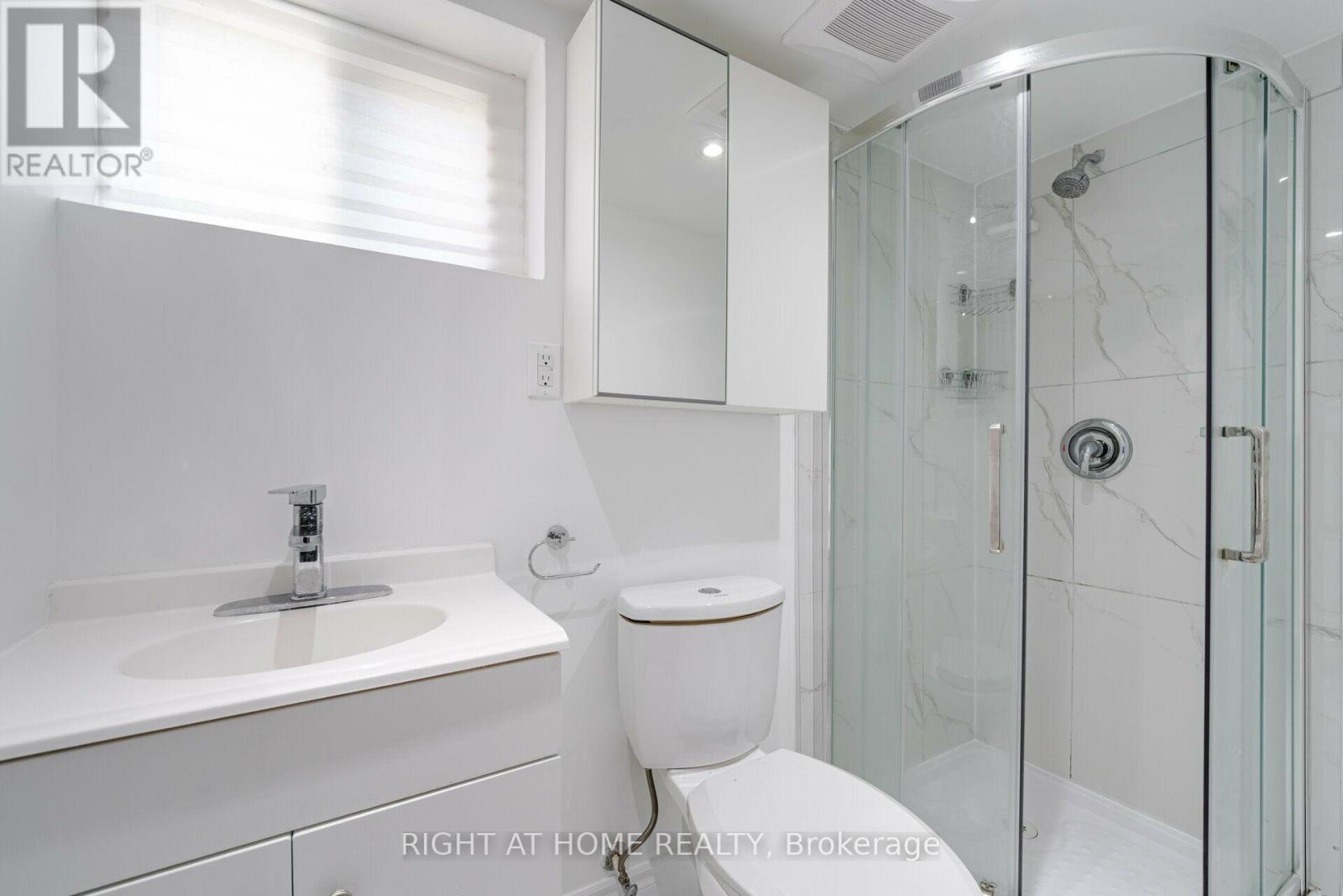154 Martin Grove Road, Toronto, Ontario  M9B 4K9 - Photo 31 - W13581618