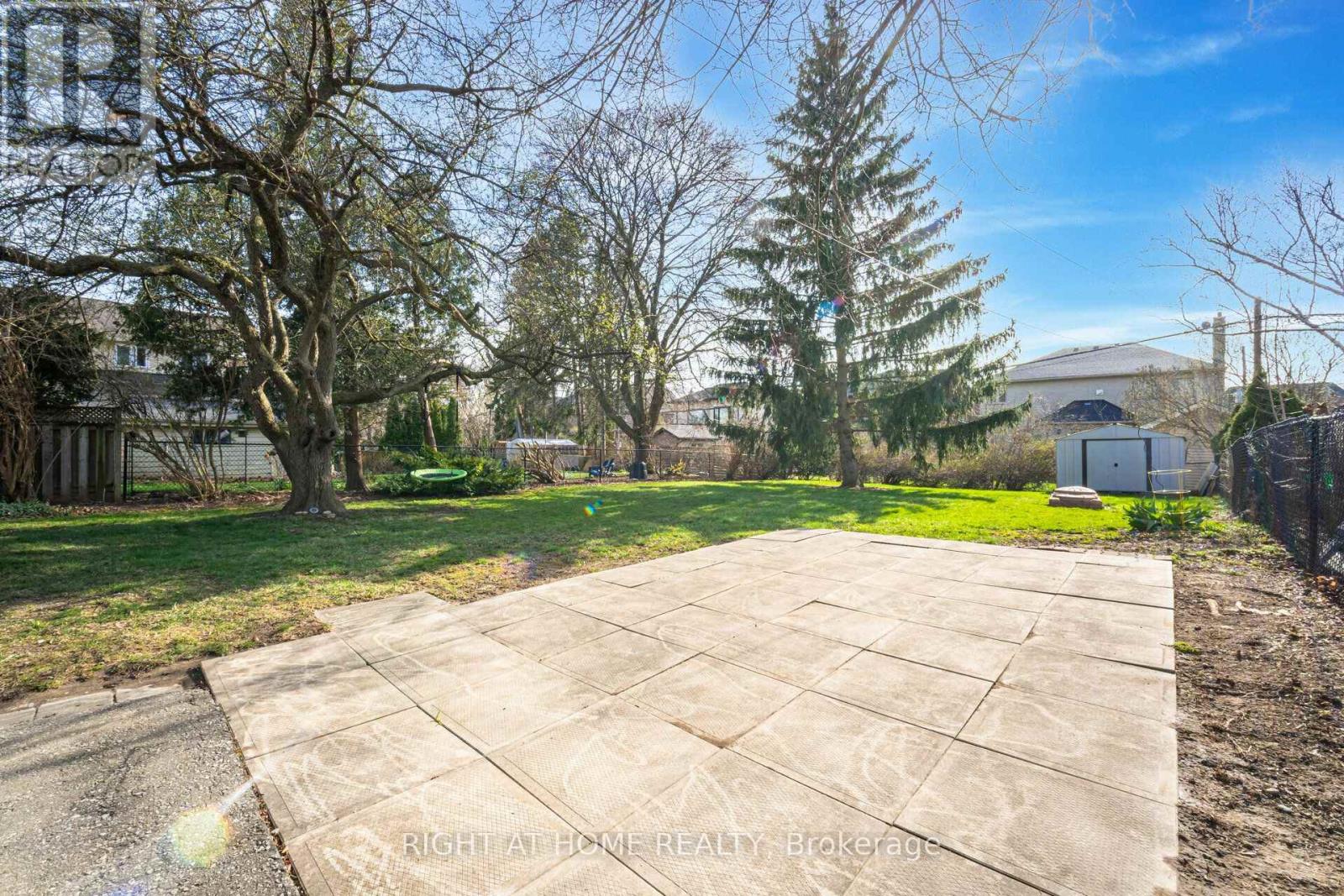 154 Martin Grove Road, Toronto, Ontario  M9B 4K9 - Photo 33 - W13581618