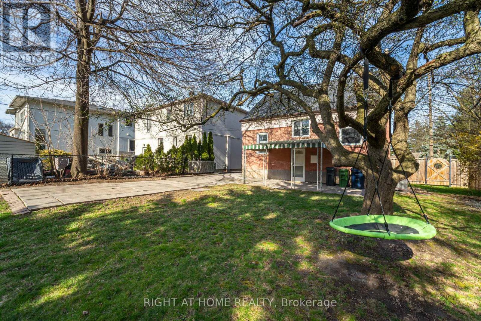 154 Martin Grove Road, Toronto, Ontario  M9B 4K9 - Photo 36 - W13581618