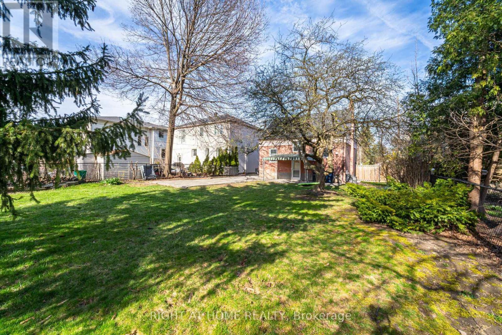 154 Martin Grove Road, Toronto, Ontario  M9B 4K9 - Photo 35 - W13581618