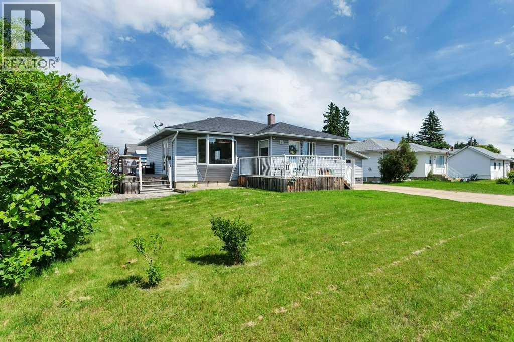 5126 52 Avenue, Rimbey