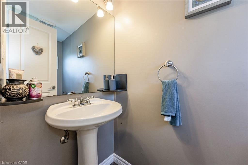 345 Westwood Drive, Kitchener, Ontario  N2M 2L3 - Photo 10 - 40849405