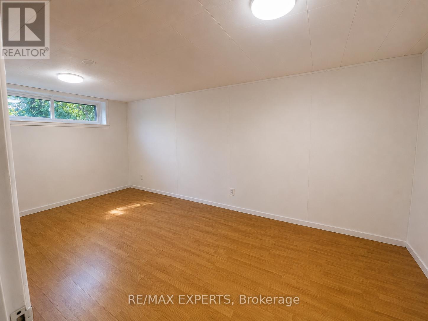 9 Bridlewood Boulevard, Toronto, Ontario  M1T 1P3 - Photo 8 - E13581646