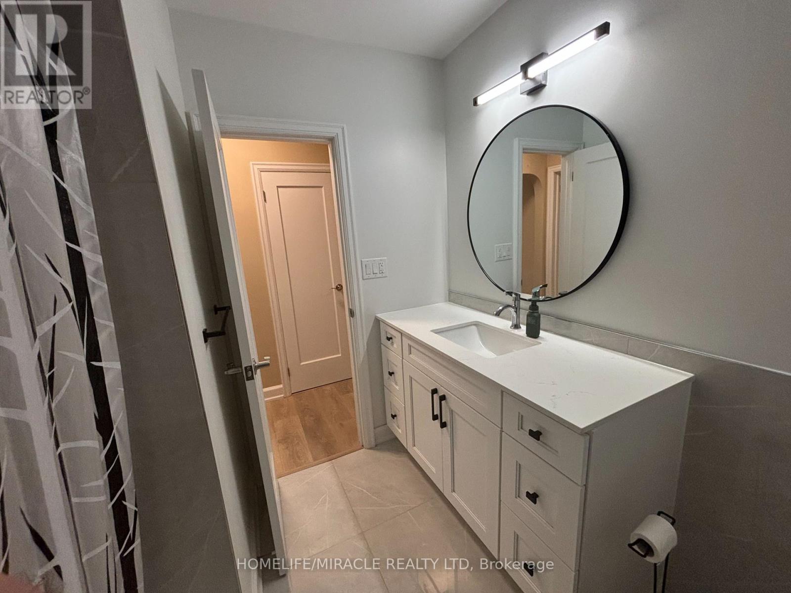 Upper Floor Suite - 54 Hawman Avenue, Vaughan, Ontario  L4L 1S2 - Photo 13 - N13581604