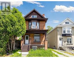 746 KING STREET W, Hamilton, Ontario