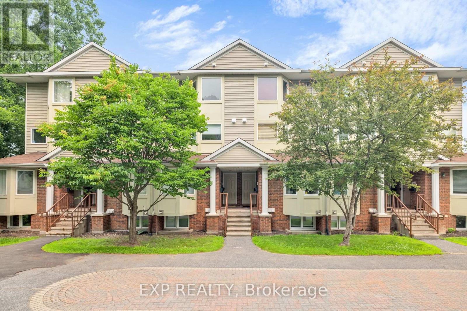 30 - 1400 WILDBERRY COURT, Ottawa, Ontario