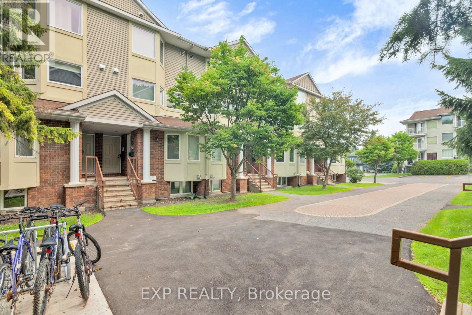 30 - 1400 Wildberry Court, Ottawa, Ontario  K1C 7K6 - Photo 2 - X13581668