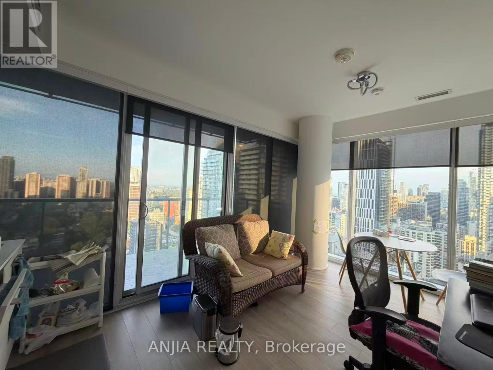 2907 - 3 Gloucester Street, Toronto, Ontario  M4Y 0C6 - Photo 2 - C13581688
