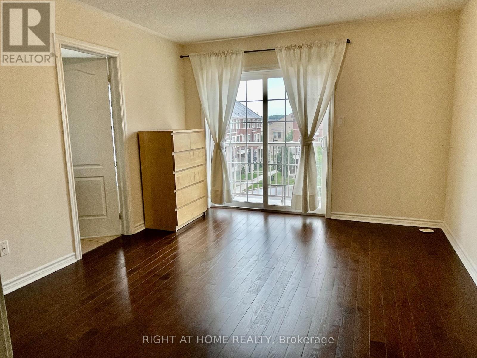 64 Cathedral High Street, Markham, Ontario  L6C 0P3 - Photo 6 - N13581678