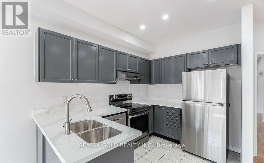 69 Portrush Trail, Brampton, Ontario  L6X 0R2 - Photo 10 - W13581670
