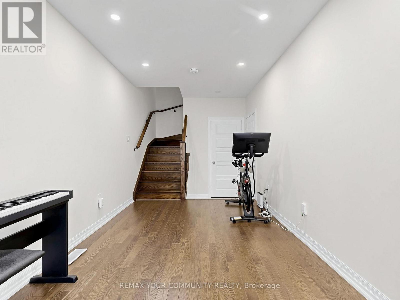 51 Vantage Loop, Newmarket, Ontario  L3X 0K9 - Photo 35 - N13561020