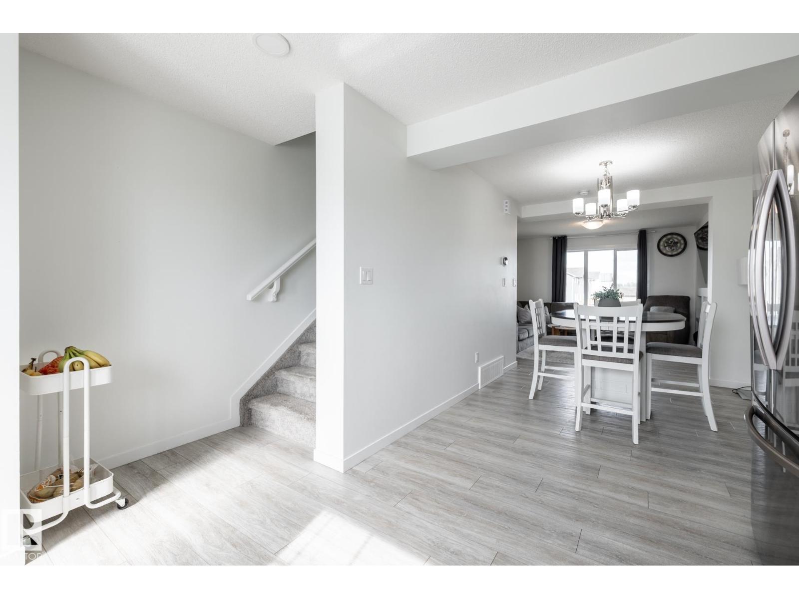 19216 27 Av NW, Edmonton, Alberta  T6M 1L1 - Photo 15 - E4499738