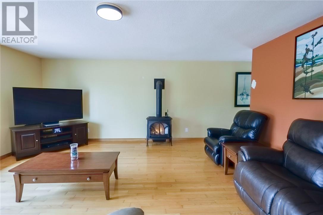 5482 Hwy 64, Noelville, Ontario  P0M 2K0 - Photo 31 - 2129291
